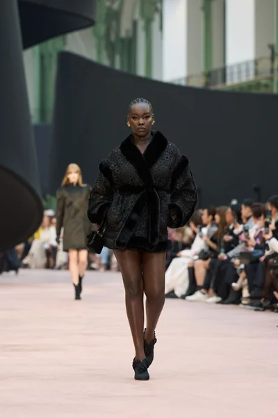 Look 65